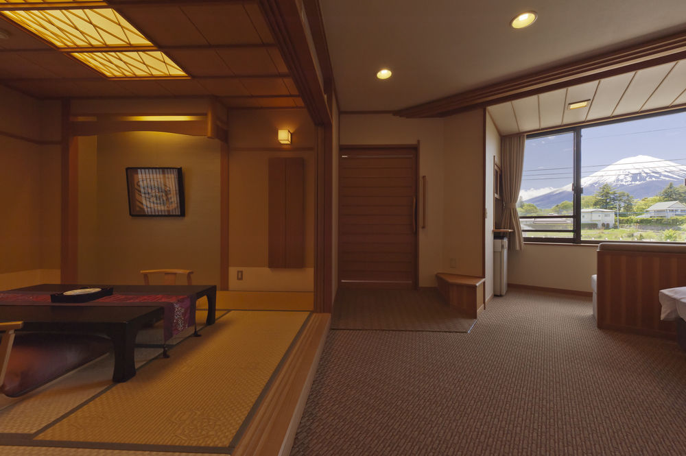 Oike Ryokan 4*